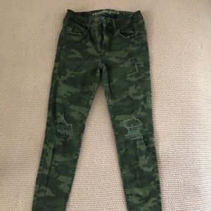 American eagle camo pants